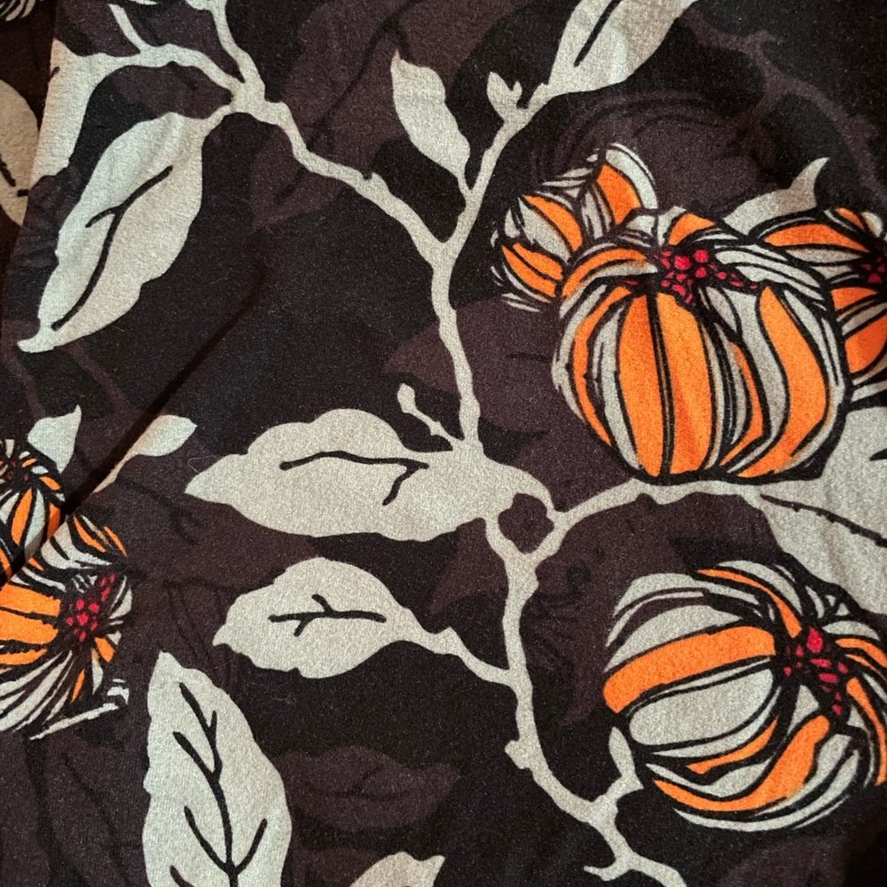 NWT LuLaRoe One Size Leggings
